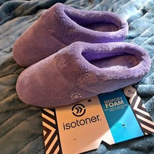 Ladies Isotoner memory foam slippers